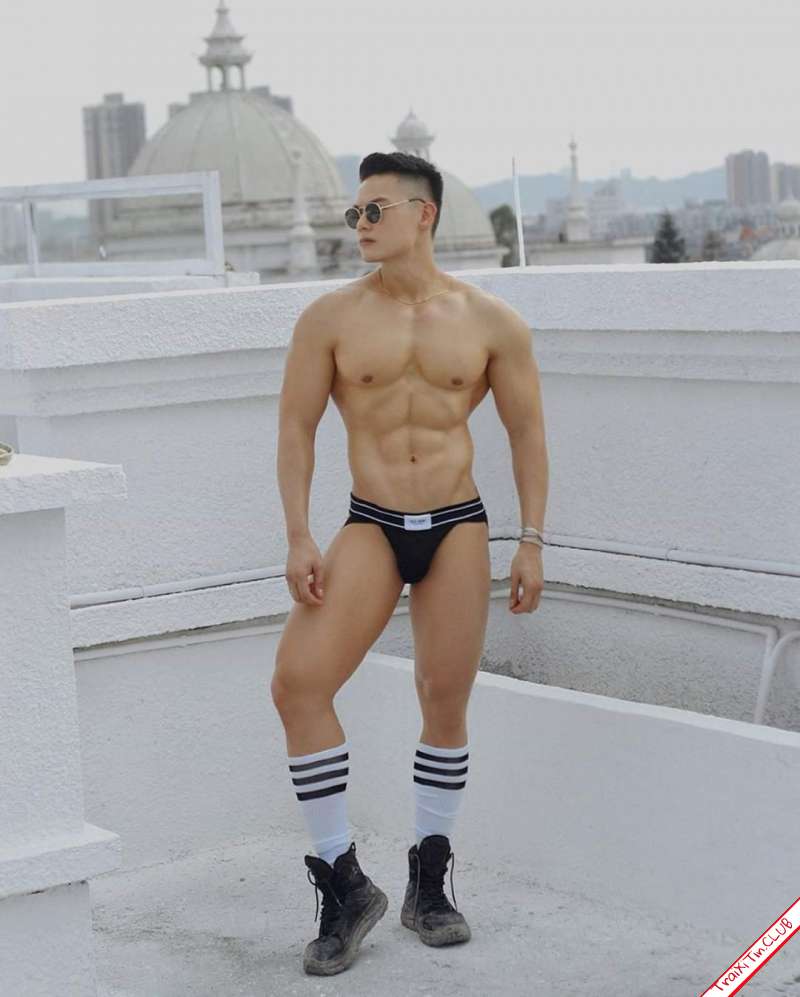 [​IMG]